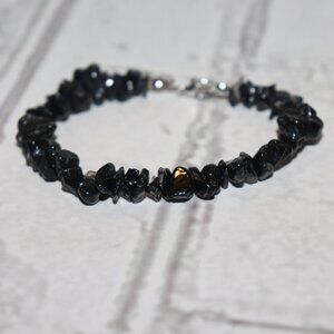 NWOT Natural Obsidian beaded bracelet 7.5"